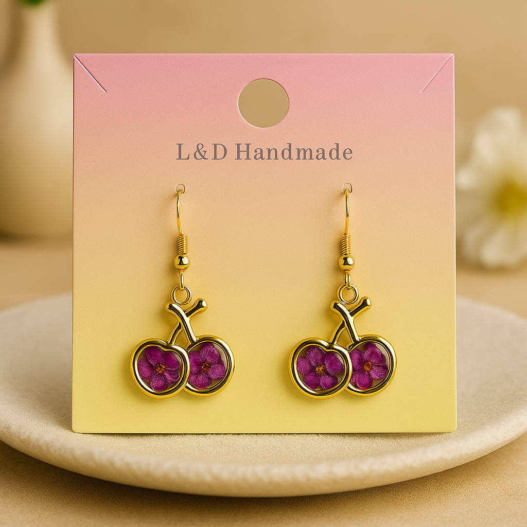 Real Dried Flower Earrings Handmade Resin Dangle - Unique Handcrafted Design with Natural Floral Elements